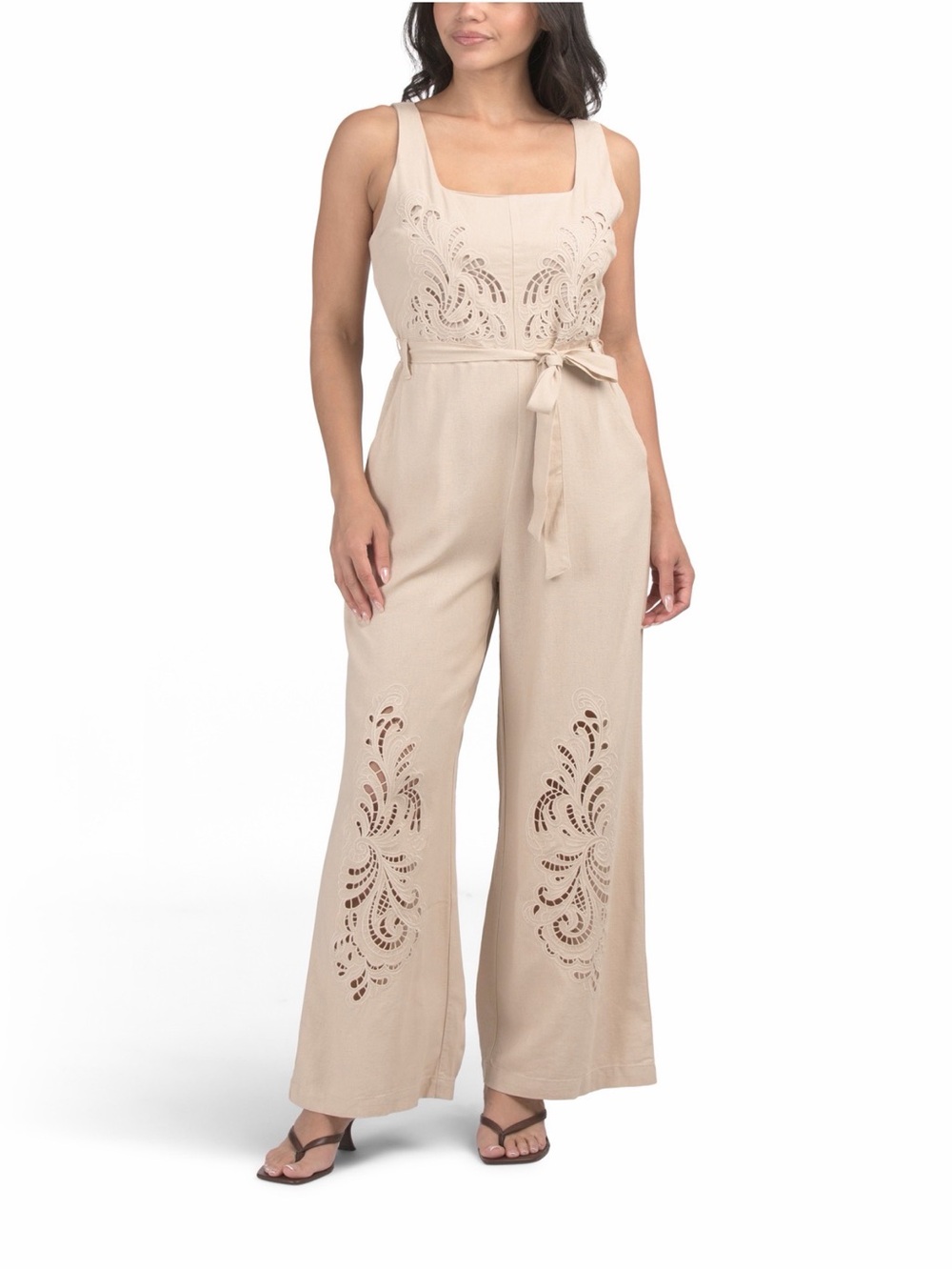 ELLEN TRACY LINEN JUMPSUIT WITH EMBROIDERY DETAILING